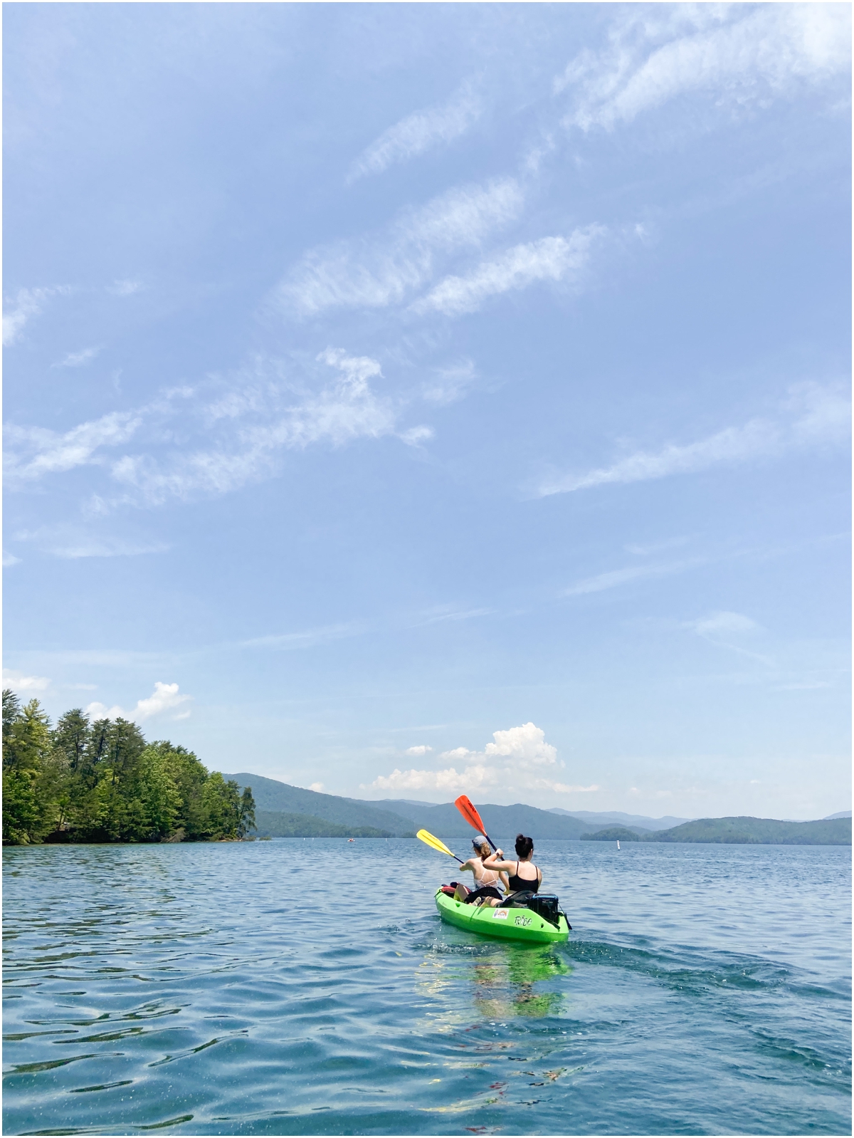 Kayaking on Lake Jocassee | Summer 2020 | Jacqueline & Laura