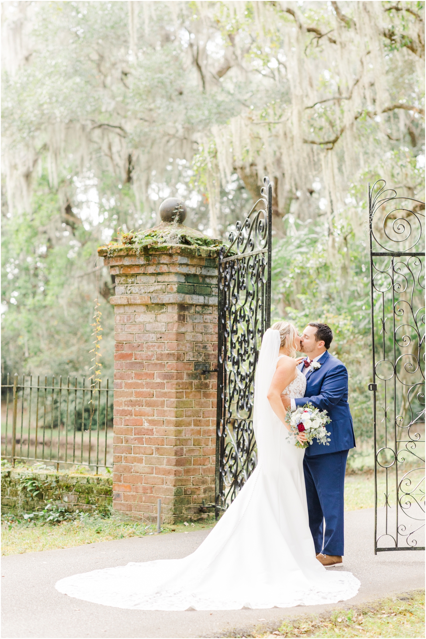 Charleston Wedding Photographer Legare Waring House