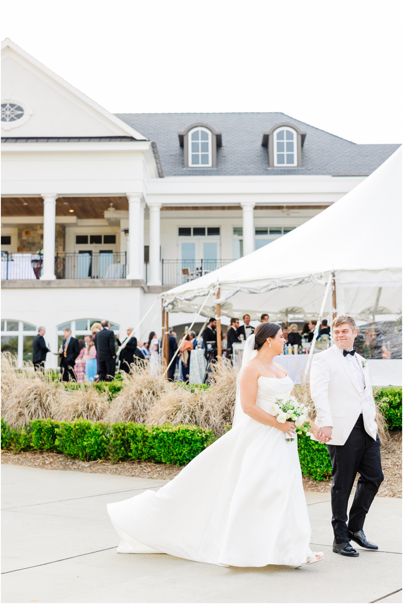 Bride & groom at Greenville Country Club wedding