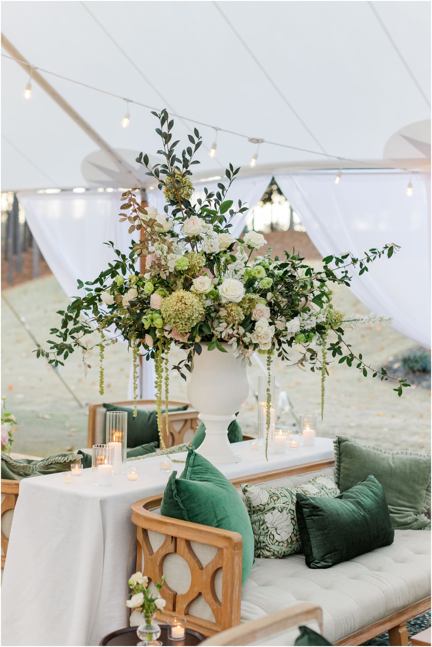 floral details for a reserve at lake keowee wedding